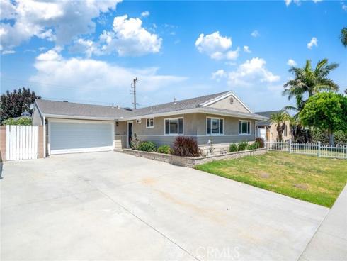 10441 Saint Alban , Cypress, CA