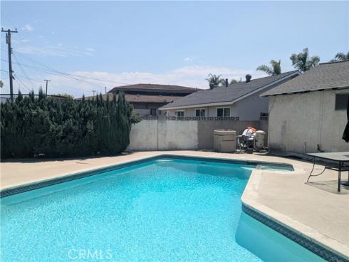8252 Fontainbleau Way, Cypress, CA