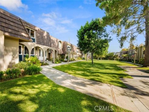4163 Larwin , Cypress, CA
