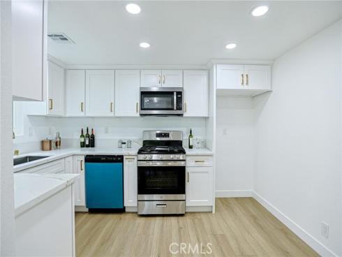 8860 La Salle 4 , Cypress, CA