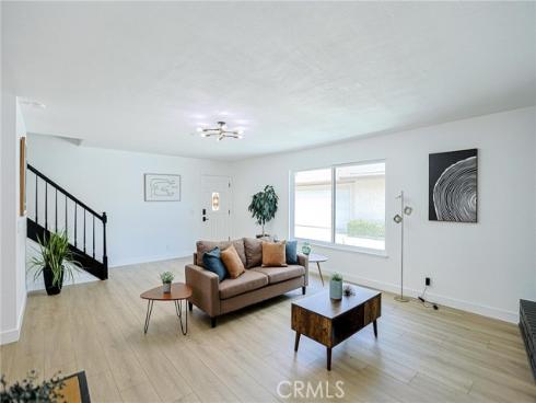8860 La Salle 4 , Cypress, CA