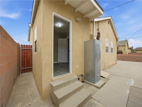 5572 Saint Ann Avenue, Cypress, CA