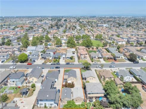 5572 Saint Ann Avenue, Cypress, CA