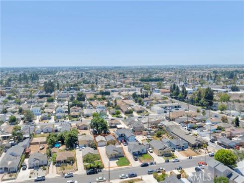 5572 Saint Ann Avenue, Cypress, CA