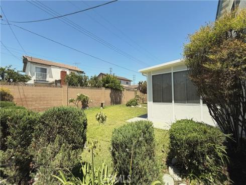 6891 Elm , Cypress, CA