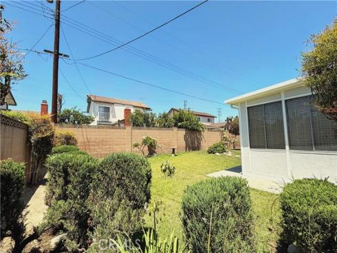 6891 Elm , Cypress, CA