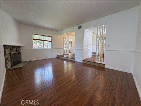 6891 Elm , Cypress, CA