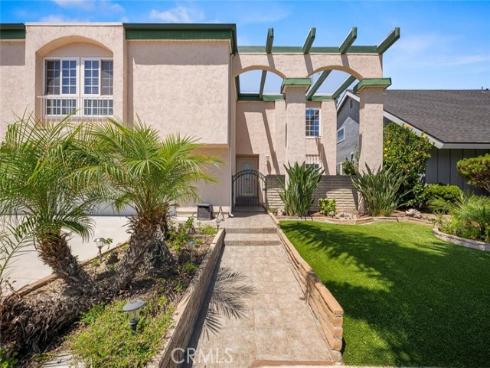 9717 Avenida Monterey , Cypress, CA