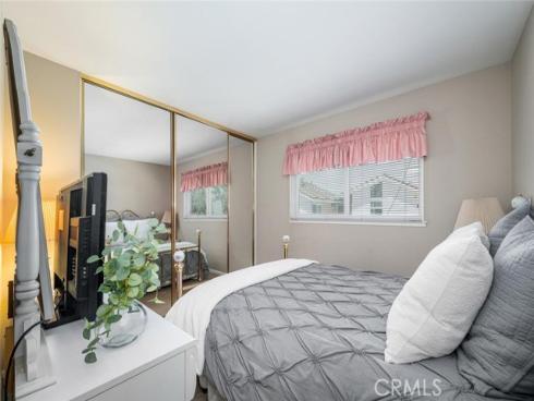 9717 Avenida Monterey , Cypress, CA