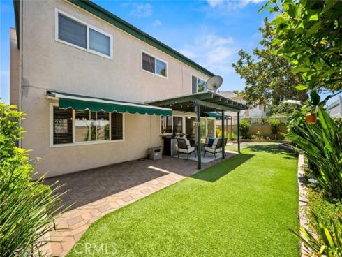 9717 Avenida Monterey , Cypress, CA