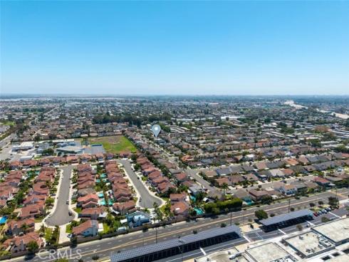9717 Avenida Monterey , Cypress, CA