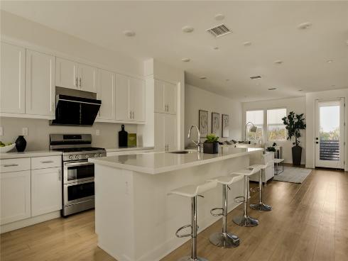 10942 Champions Lane