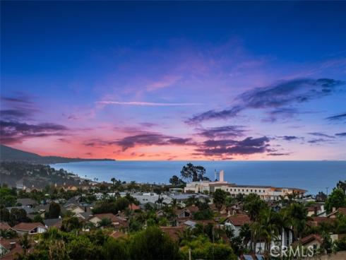 33632 Holtz Hill
