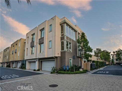 2765 Doheny