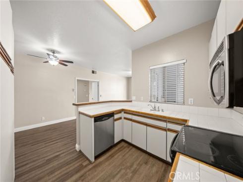 12042 Sylvan River 4 , Fountain Valley, CA