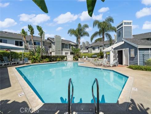12042 Sylvan River 4 , Fountain Valley, CA