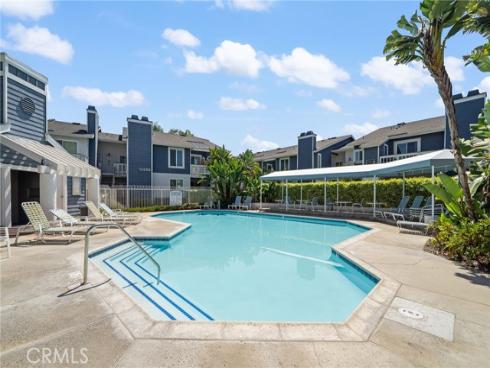 12042 Sylvan River 4 , Fountain Valley, CA