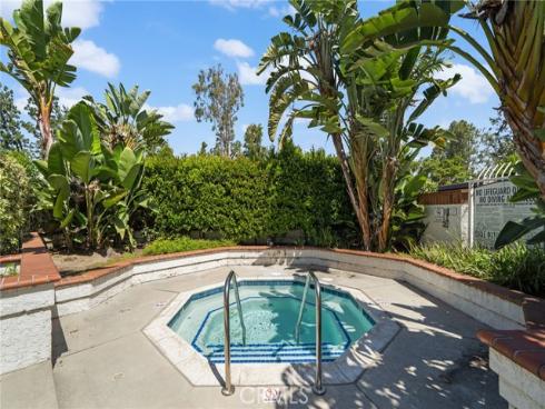 12042 Sylvan River 4 , Fountain Valley, CA