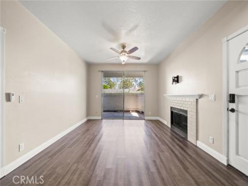 12042 Sylvan River 4 , Fountain Valley, CA
