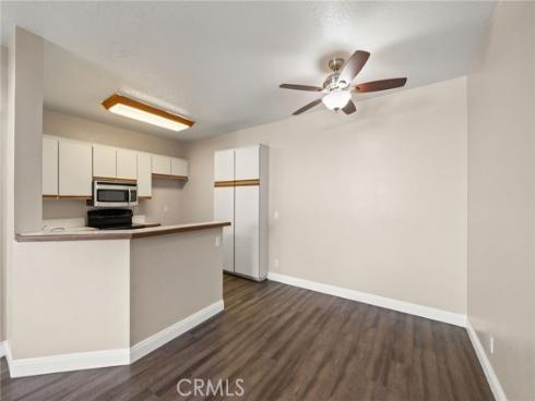 12042 Sylvan River 4 , Fountain Valley, CA