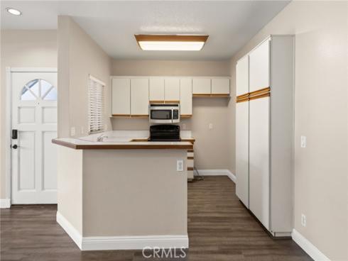12042 Sylvan River 4 , Fountain Valley, CA