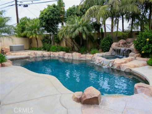 8795 La Roca , Fountain Valley, CA