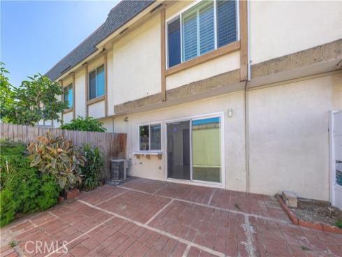 16183 Mount Erebus Court, Fountain Valley, CA