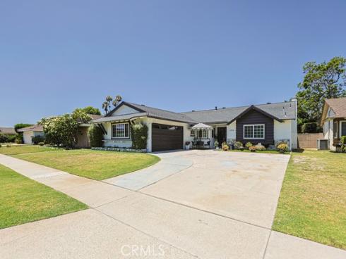 17819  Bay  , Fountain Valley, CA