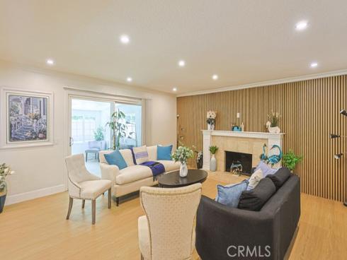 17819  Bay  , Fountain Valley, CA