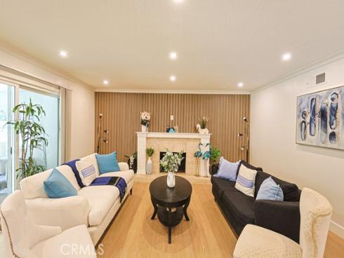 17819  Bay  , Fountain Valley, CA