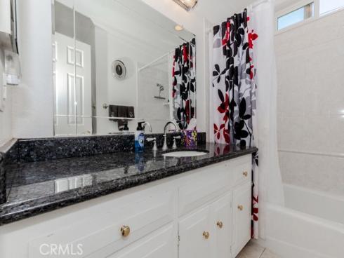 9331 La Cortinilla Avenue, Fountain Valley, CA