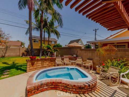 9331 La Cortinilla Avenue, Fountain Valley, CA