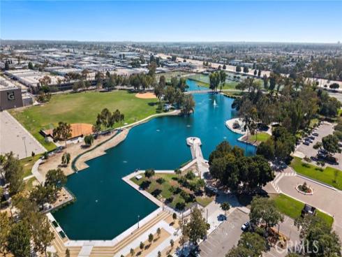 12068 Sylvan River 58 , Fountain Valley, CA