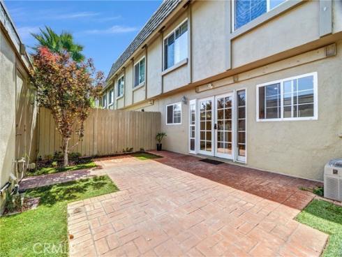 10462 Rio Grande Court, Fountain Valley, CA
