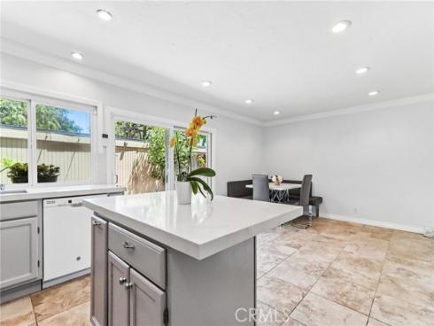 10424 Echo River Court, Fountain Valley, CA