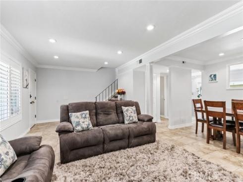 10424 Echo River Court, Fountain Valley, CA