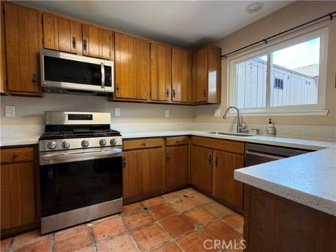 18324  Brookhurst  , Fountain Valley, CA