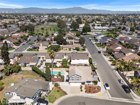 16182 Mt Nimbus , Fountain Valley, CA
