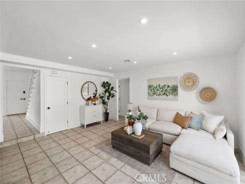 16182 Mt Nimbus , Fountain Valley, CA