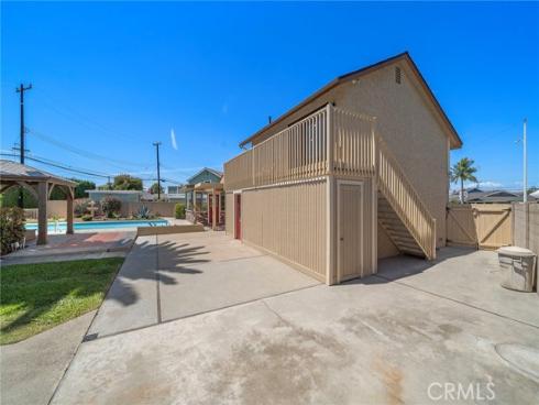 8798 La Casita Avenue, Fountain Valley, CA