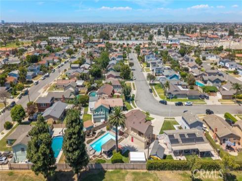 8798 La Casita Avenue, Fountain Valley, CA