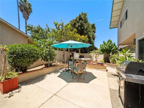 17527 Briarwood Street, Fountain Valley, CA