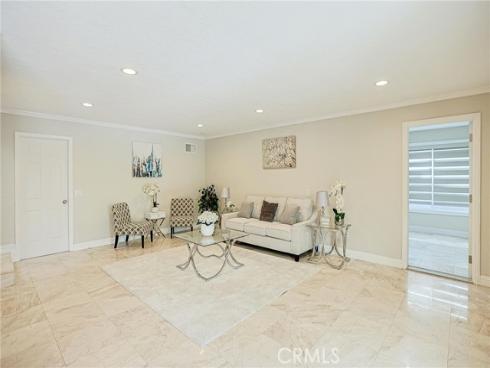 8563 Amazon River , Fountain Valley, CA