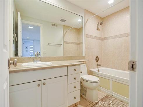8563 Amazon River , Fountain Valley, CA