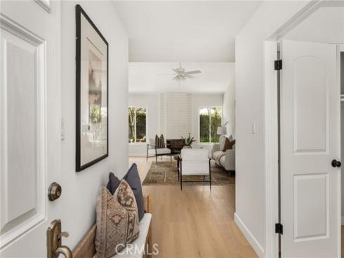 9376  Siskin  , Fountain Valley, CA