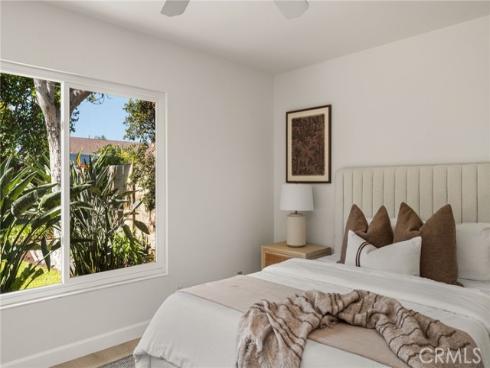 9376  Siskin  , Fountain Valley, CA