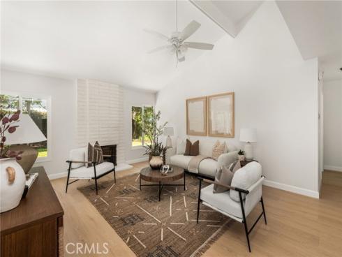 9376  Siskin  , Fountain Valley, CA