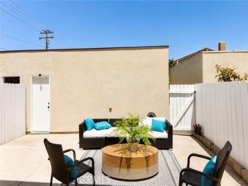 17751 La Rosa Lane, Fountain Valley, CA