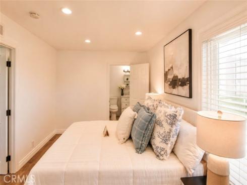 17751 La Rosa Lane, Fountain Valley, CA