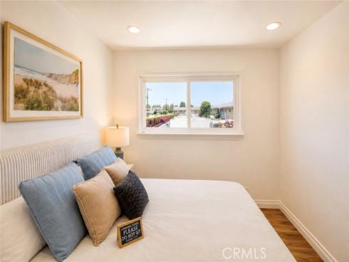 17751 La Rosa Lane, Fountain Valley, CA